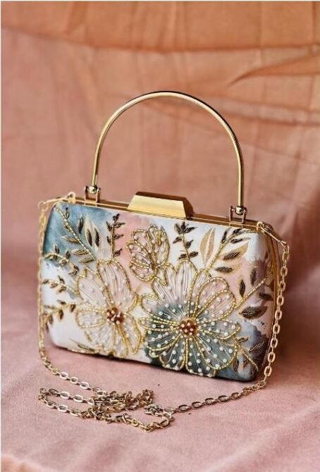 gold-floral-beaded-box-clutch